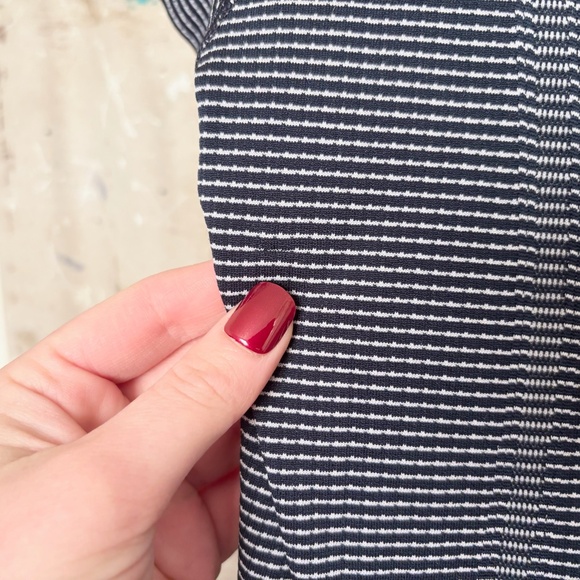 Lululemon Swiftly Tech Short Sleeve Shirt, Blue Stripe - Picture 4 of 6